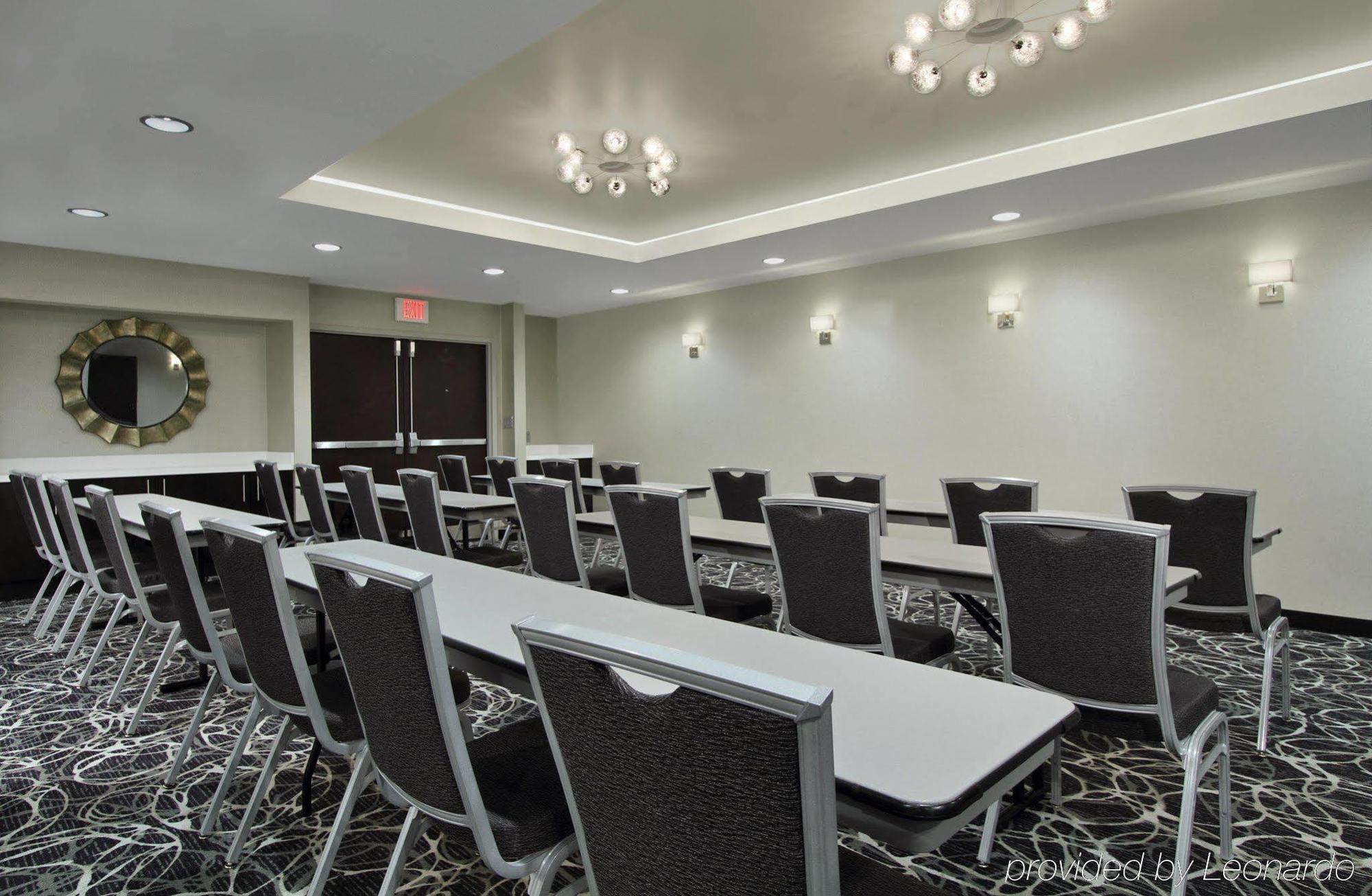 Hampton Kansas - Downtown Financial District Hotel Kansas City